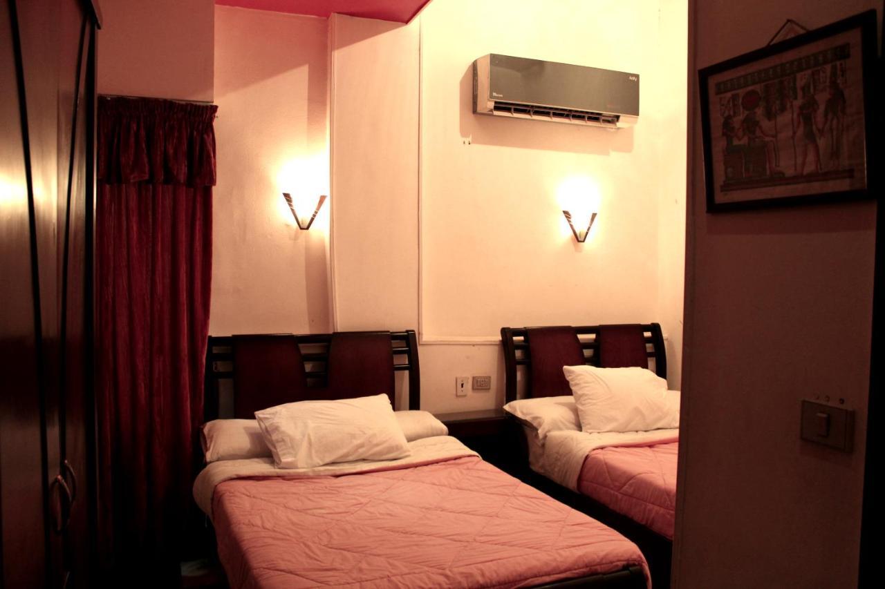 Family Palace Hostel Cairo Exterior photo