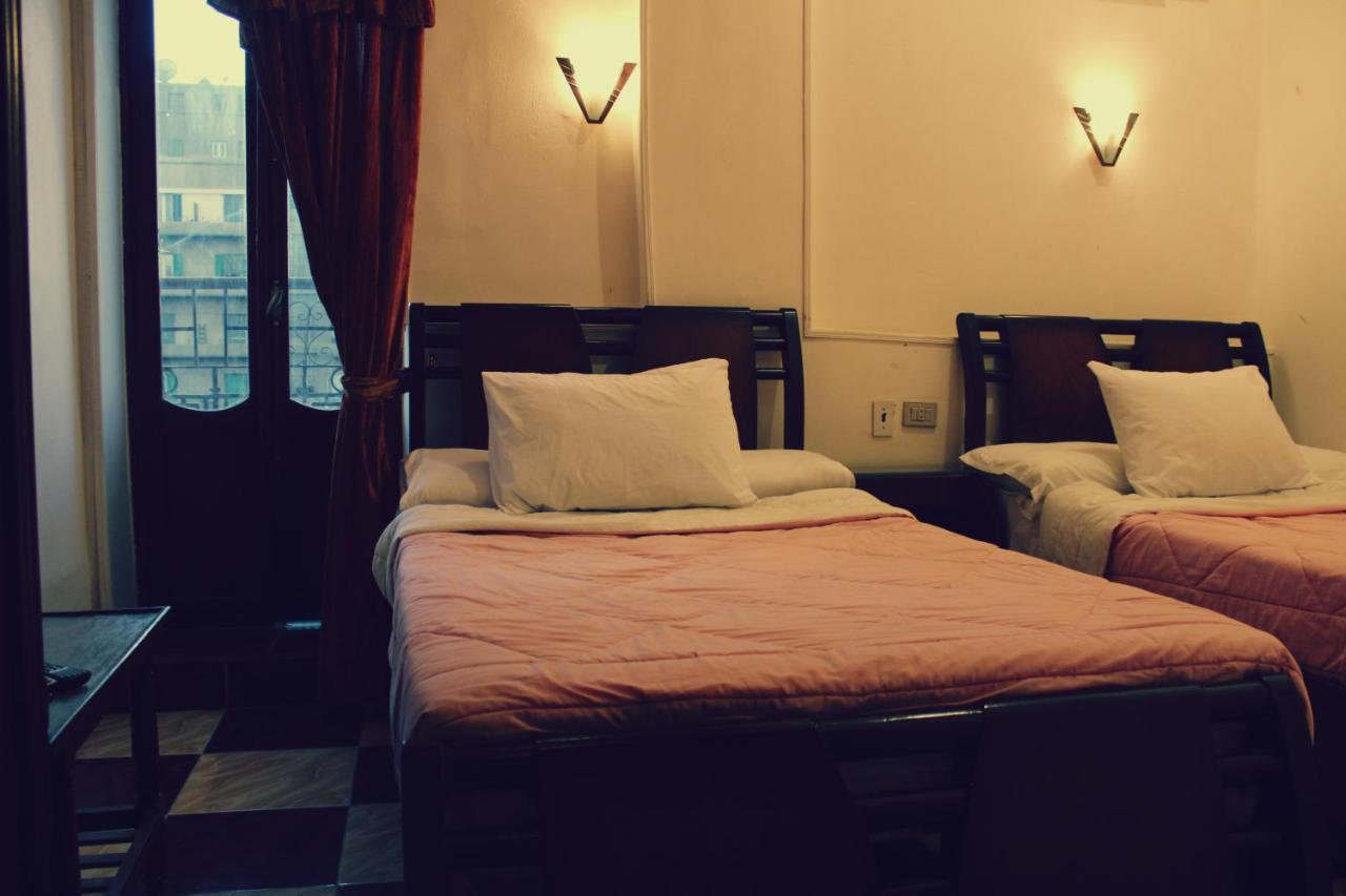 Family Palace Hostel Cairo Exterior photo