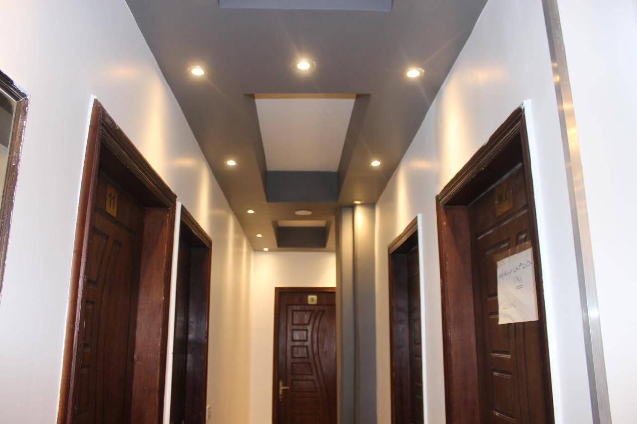Family Palace Hostel Cairo Exterior photo